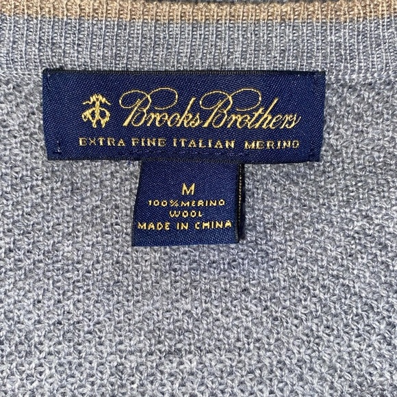Brooks Brothers 100% Merino Wool sweater v - Picture 5 of 7